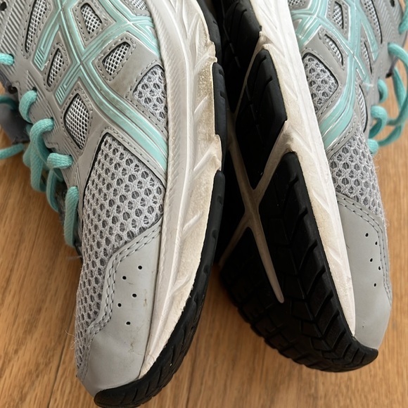 Asics Gray and Blue Athletic Running Shoes with Breathable Mesh - Picture 7 of 11